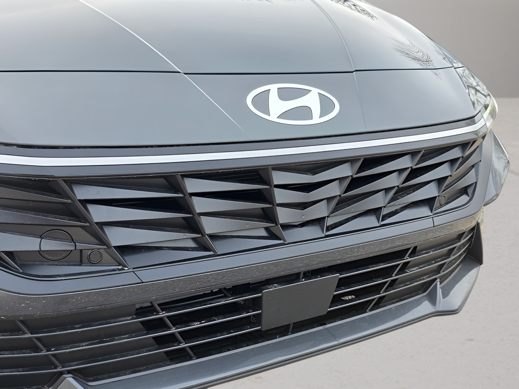 New 2026 Hyundai Elantra SEL Sport Premium FWD image 9
