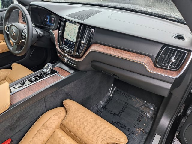 Used 2024 Volvo XC60 T8 Ultimate w/ Protection Package Premier image 23