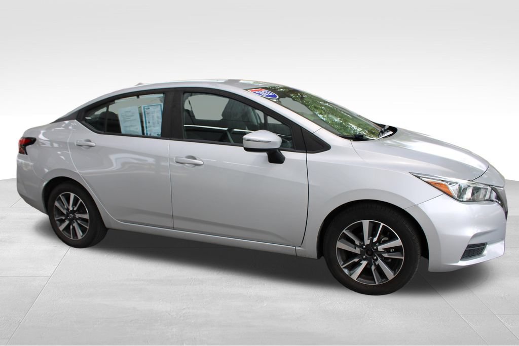 Used 2021 Nissan Versa SV FWD image 16