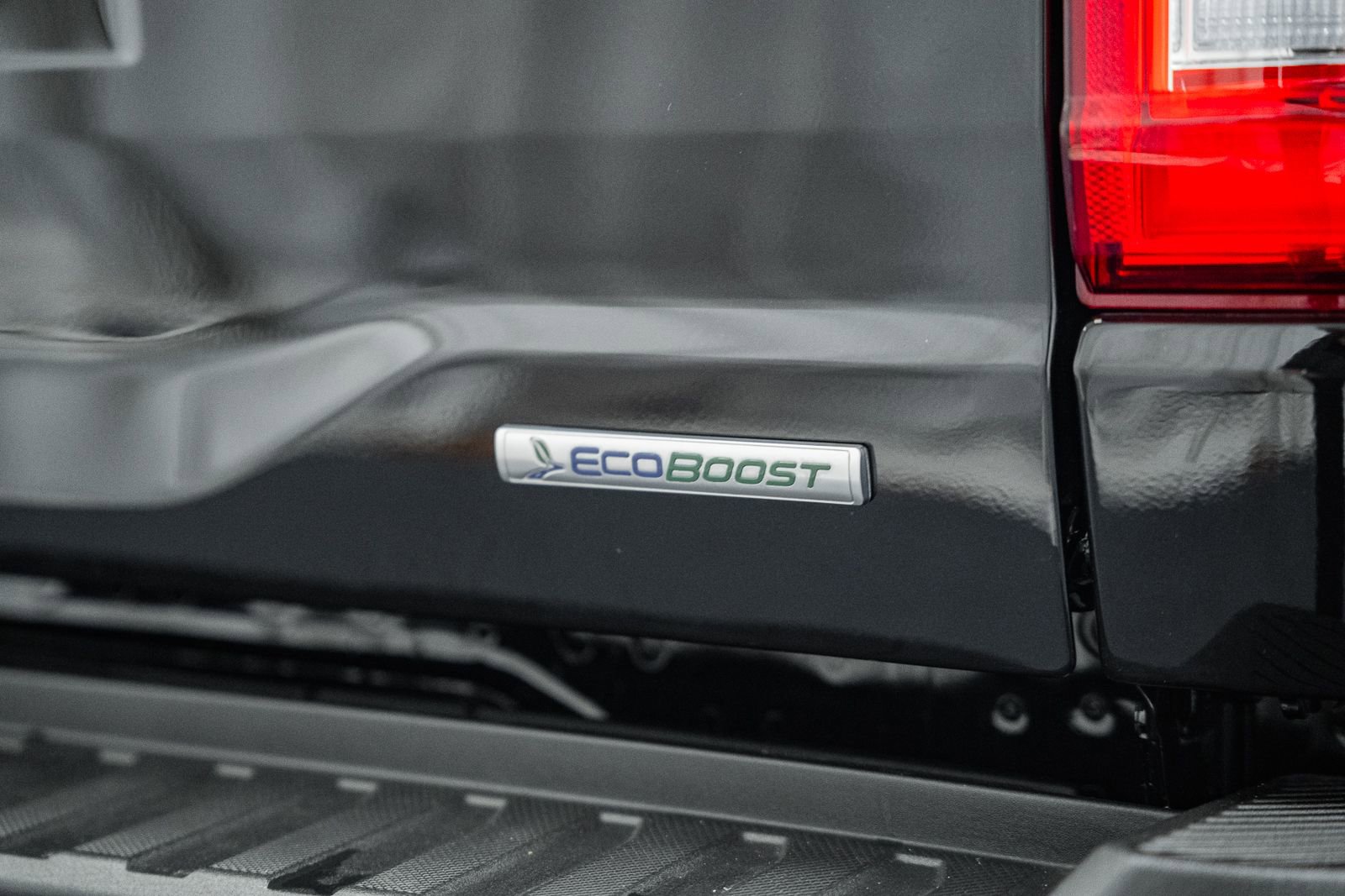 Certified 2023 Ford F150 Lariat image 9