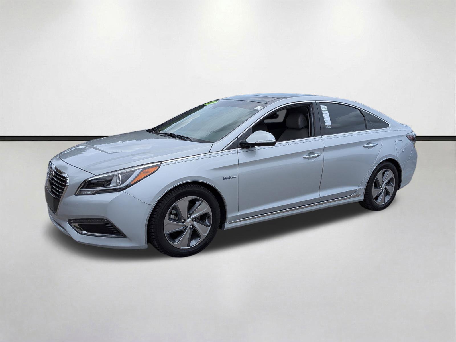 Used 2017 Hyundai Sonata Limited w/ Ultimate Package 02 FWD image 8