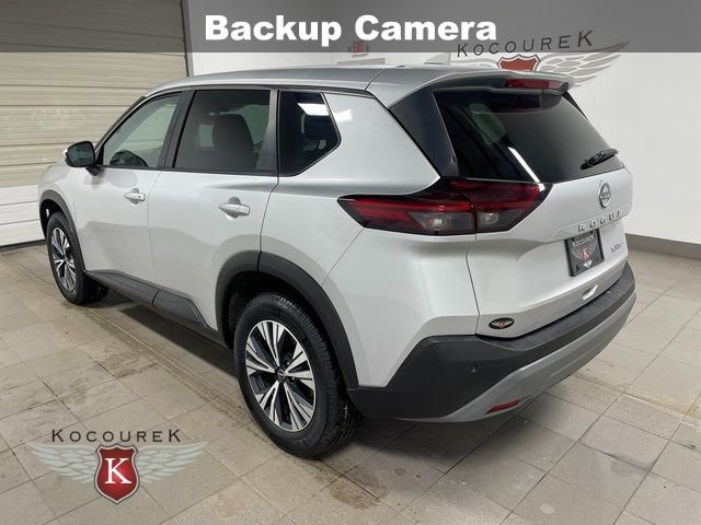 Used 2022 Nissan Rogue SV image 4