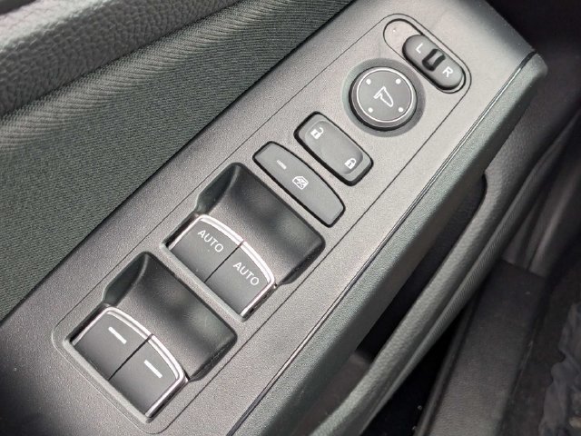 Used 2025 Honda Civic Sport image 22