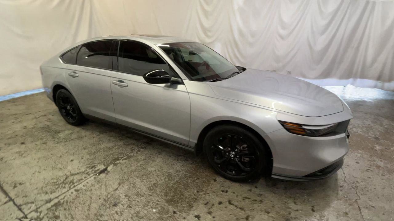Used 2025 Honda Accord SE image 2