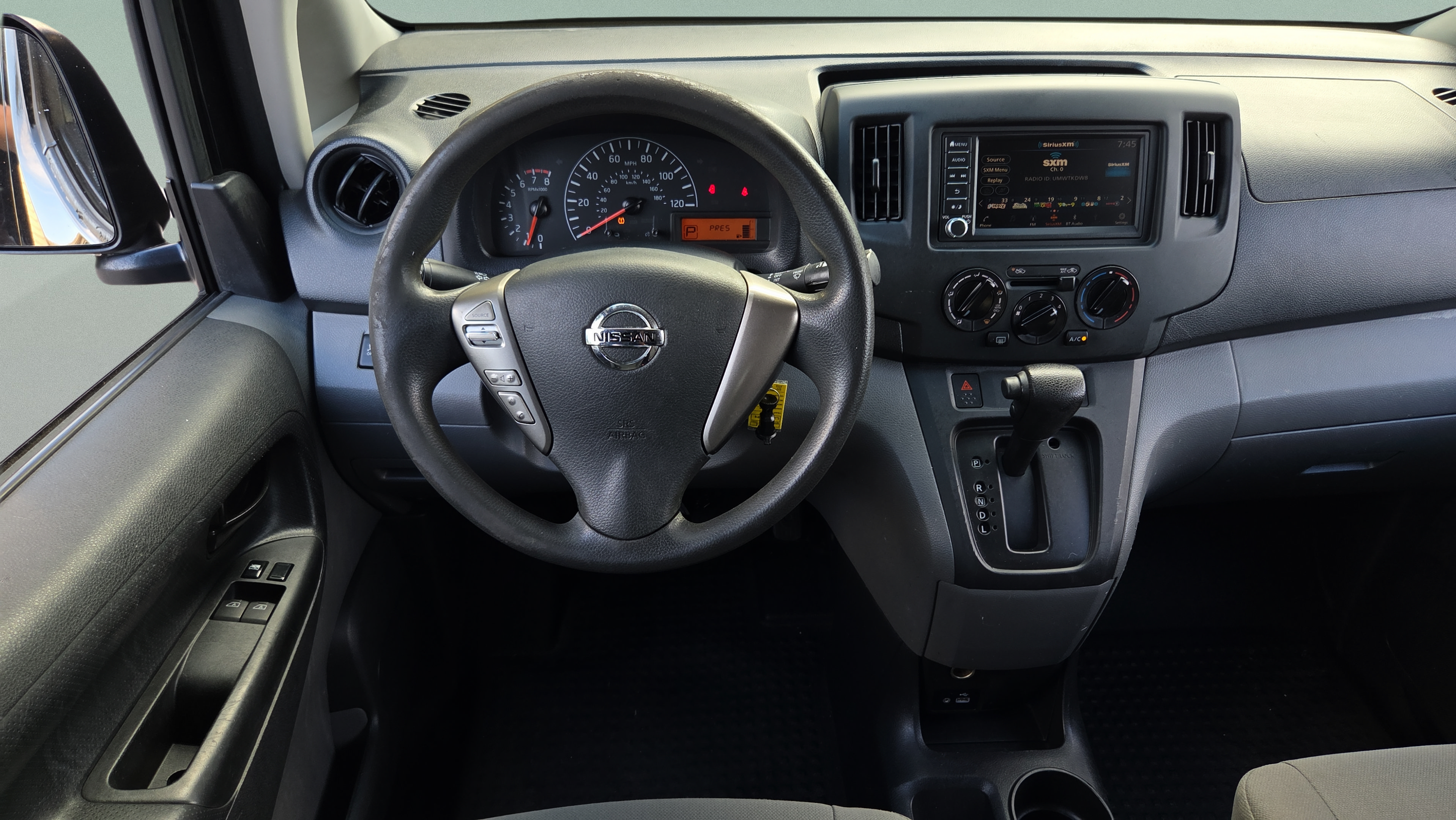 Used 2020 Nissan NV200 S w/ Back Door Glass Package FWD image 10