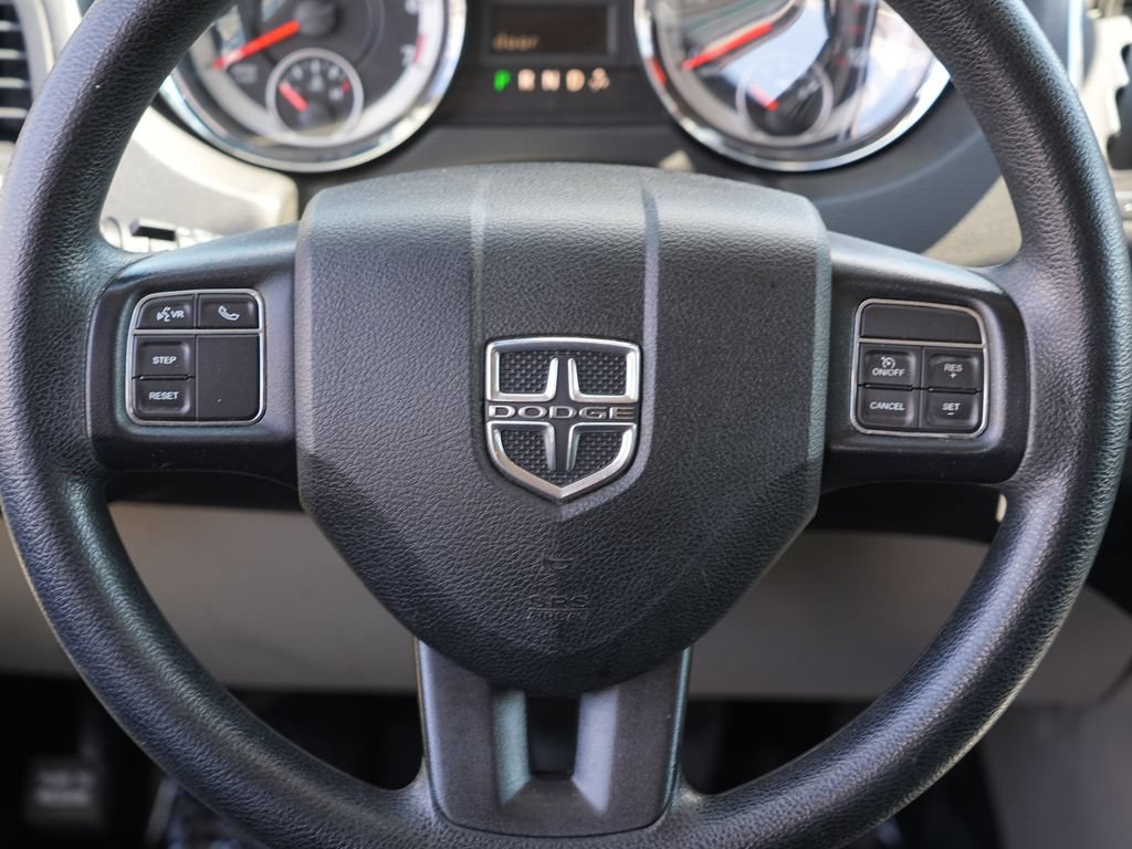 Used 2018 Dodge Grand Caravan SE w/ UConnect Hands-Free Group FWD image 23