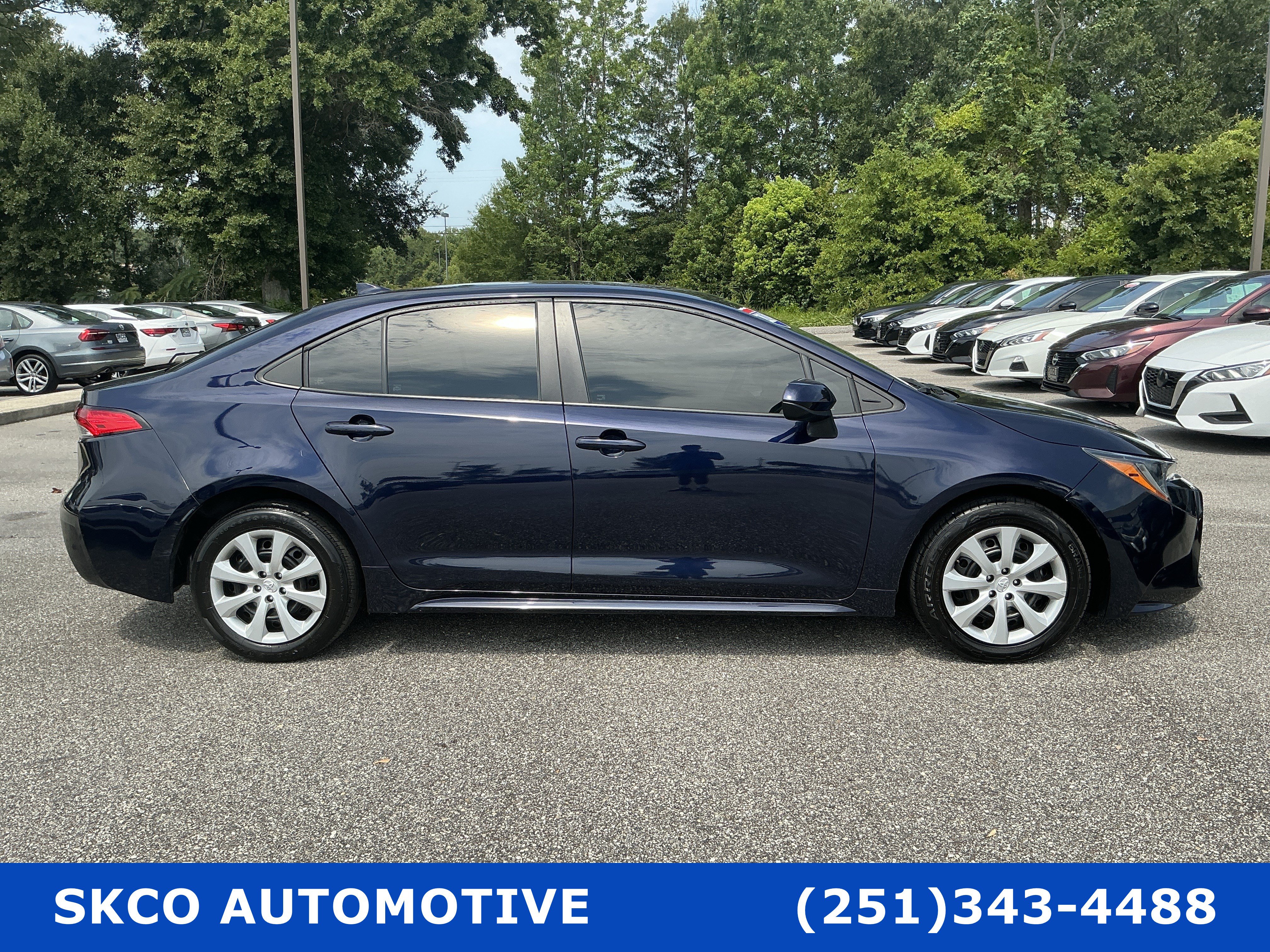 Used 2024 Toyota Corolla LE FWD image 6