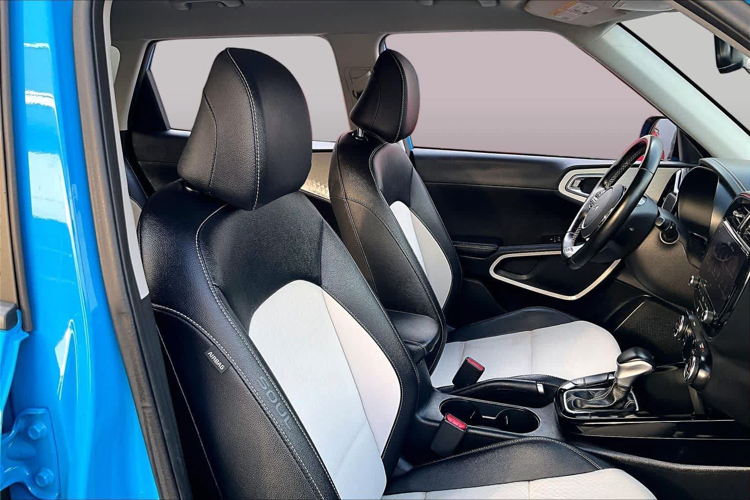 Certified 2023 Kia Soul GT-Line FWD image 9