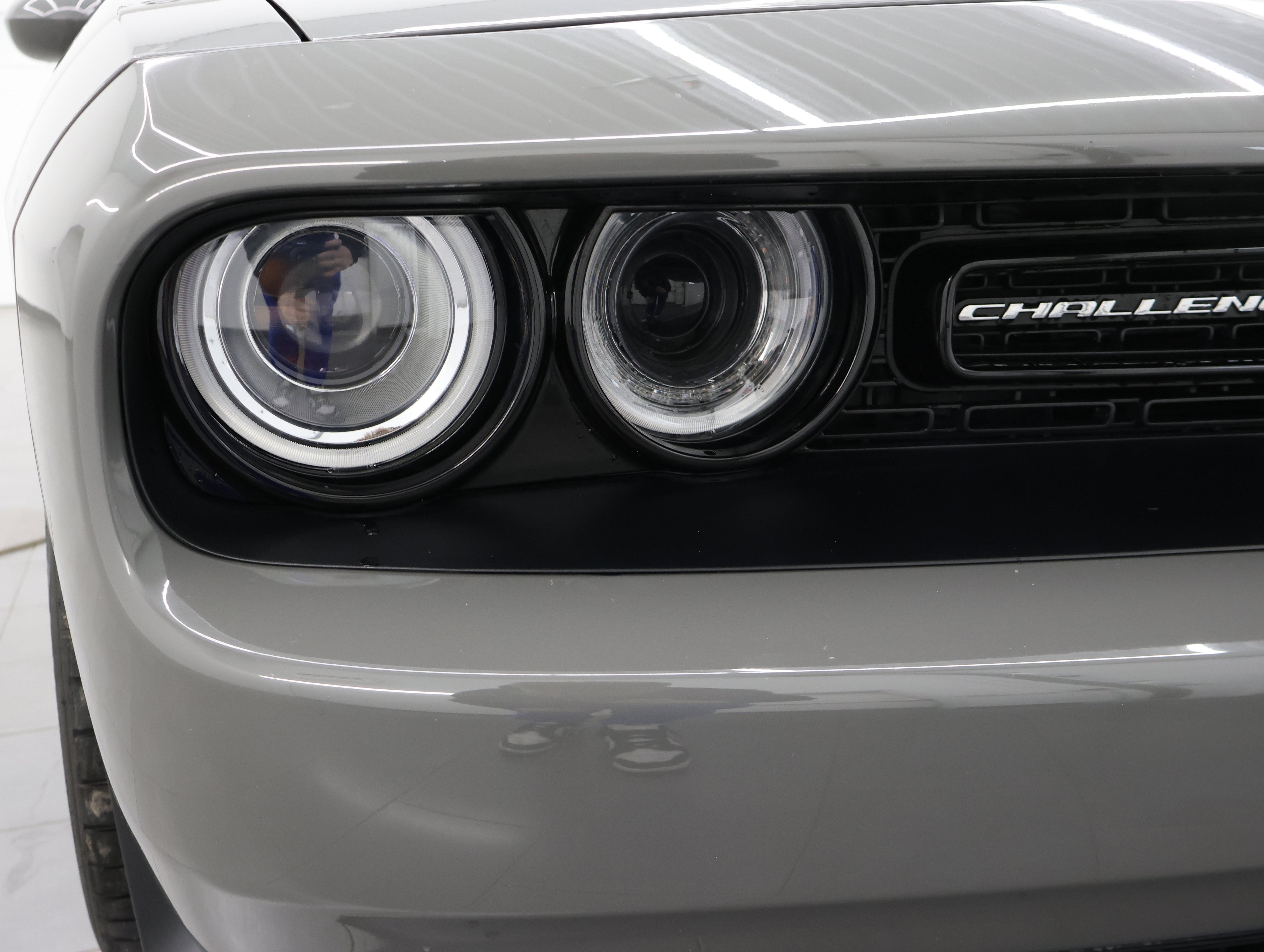 Used 2018 Dodge Challenger SRT w/ Technology Group image 22