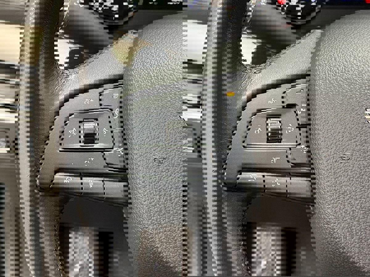 Used 2019 Cadillac XT4 Premium Luxury image 16