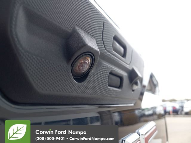 Used 2023 GMC Sierra 3500 Denali w/ Denali Ultimate Package image 30