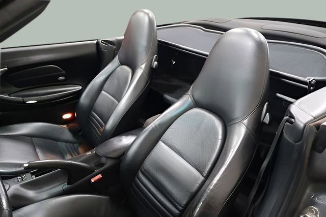 Used 2001 Porsche 911 Carrera 4 image 14