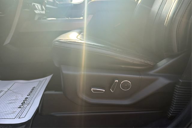 Used 2019 Ford F250 Platinum w/ Platinum Ultimate Package AWD/4WD image 17