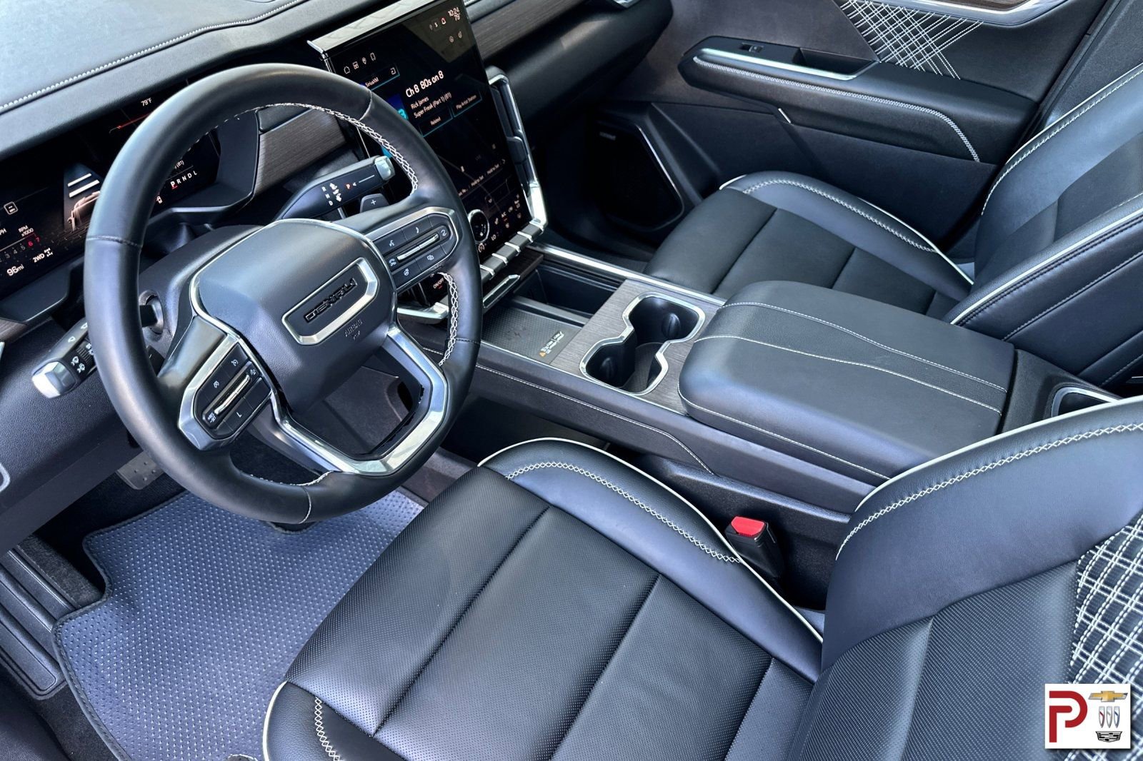 Used 2024 GMC Acadia Denali image 10