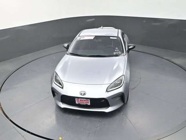 New 2025 Toyota GR86 Premium image 16