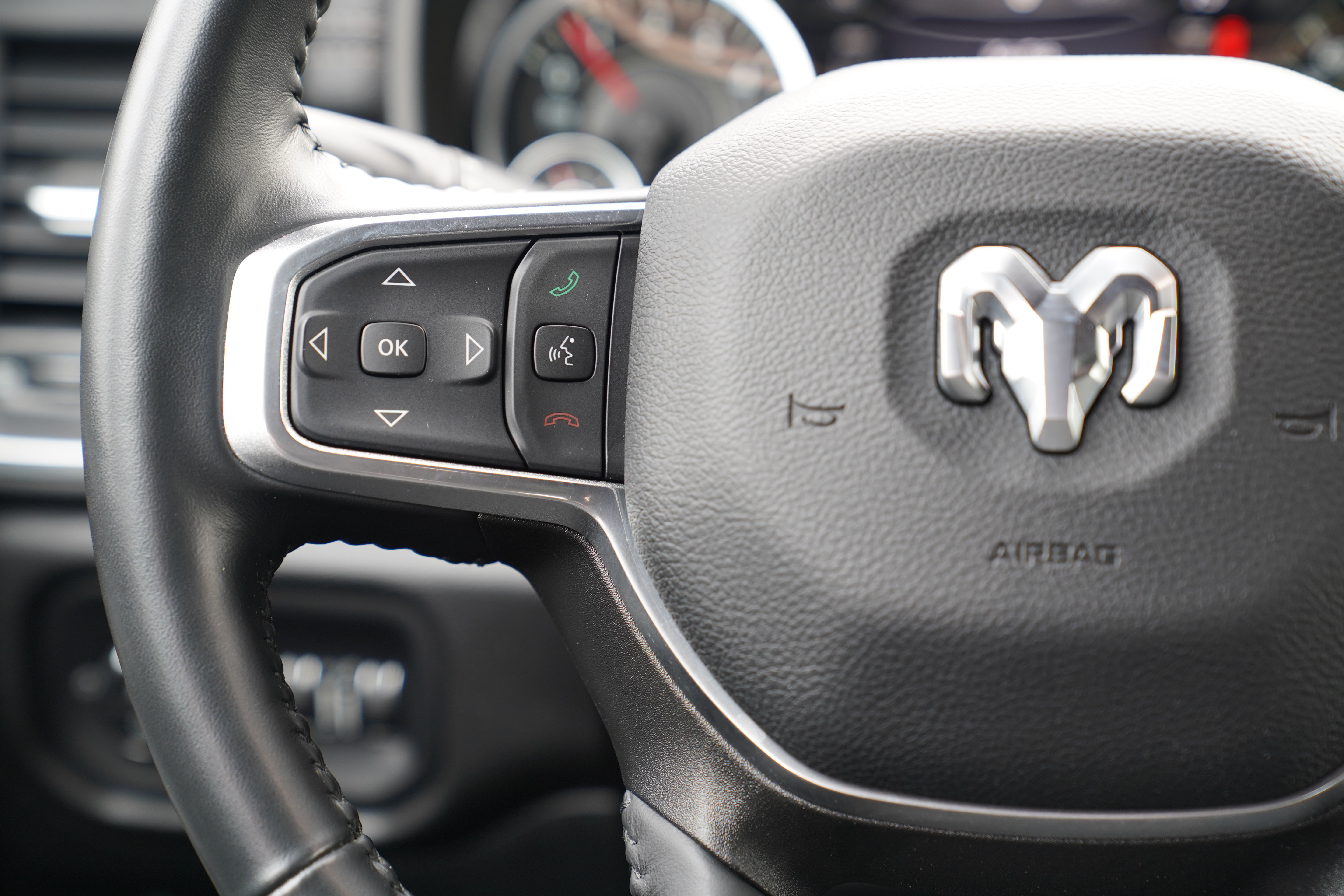 Used 2023 RAM 1500 Laramie AWD/4WD image 19