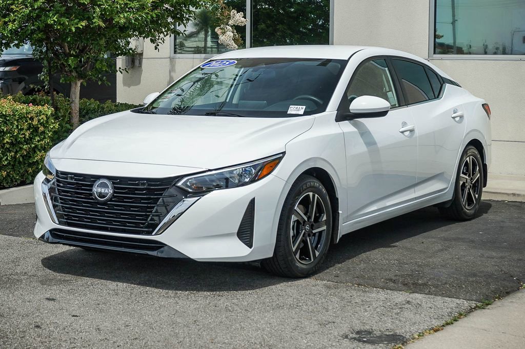 Used 2025 Nissan Sentra SV w/ All-Weather Package image 3