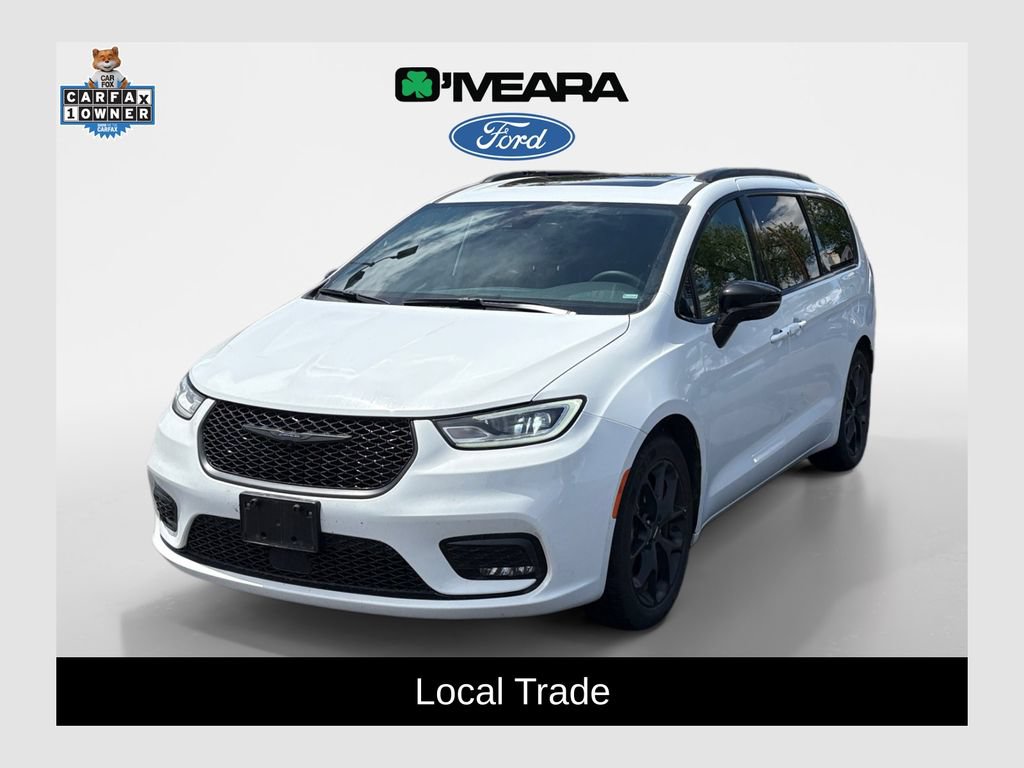 Used 2025 Chrysler Pacifica Limited