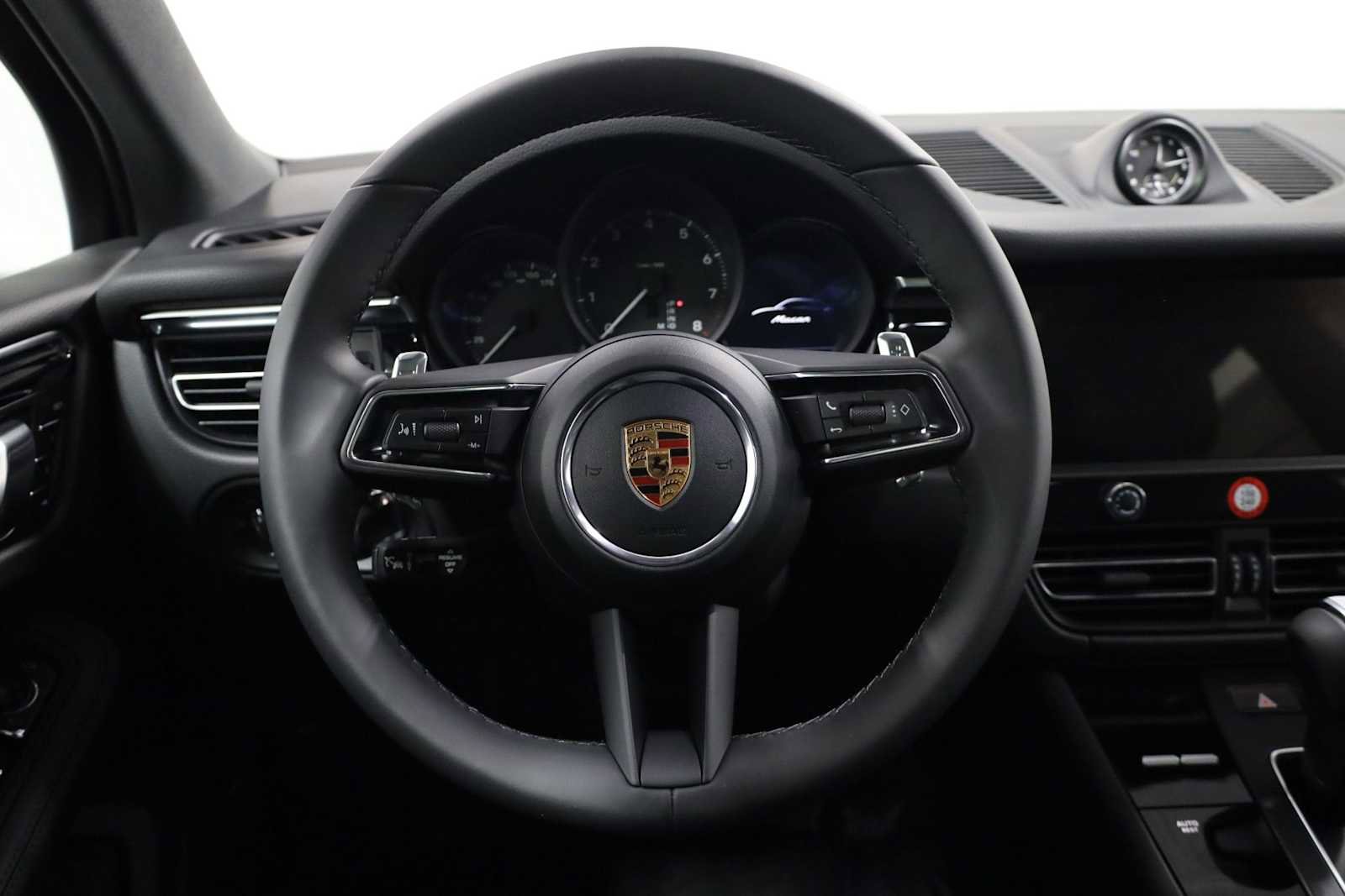 New 2026 Porsche Macan image 25