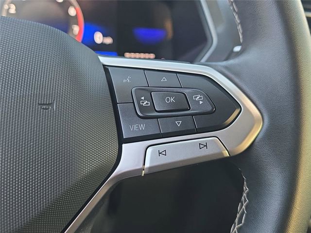 Used 2024 Volkswagen Tiguan SE image 21