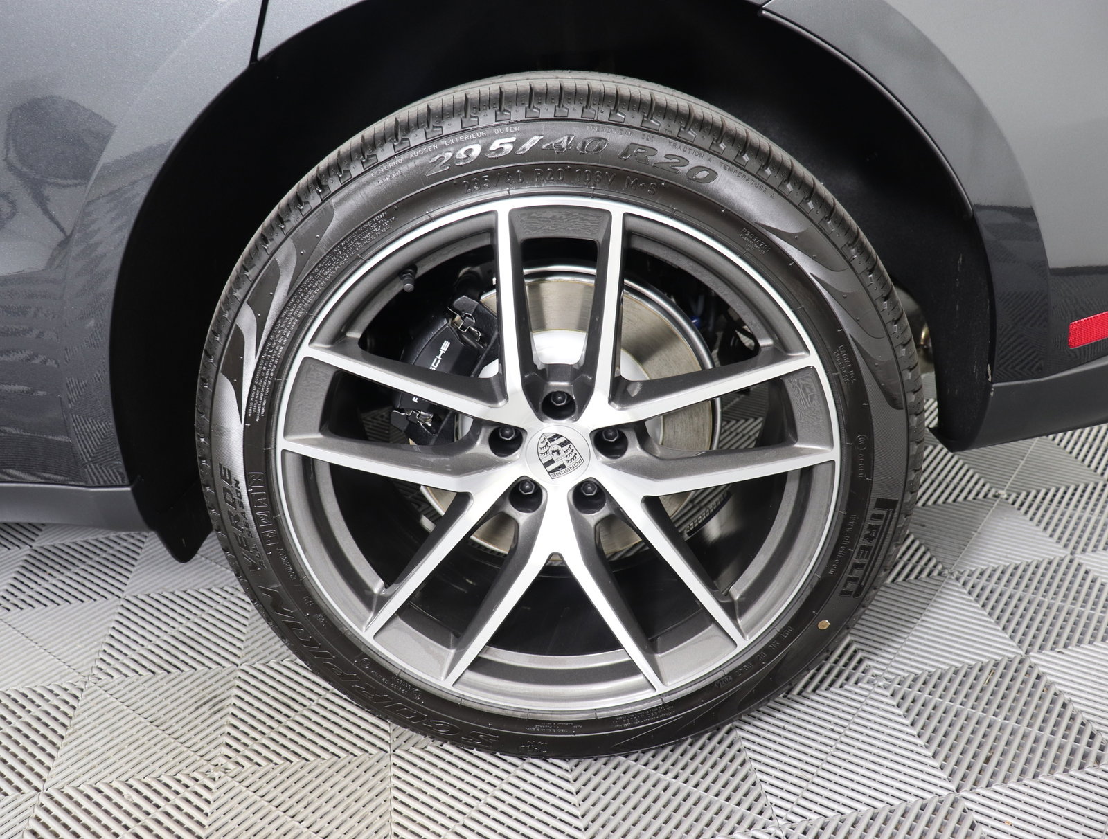 Used 2025 Porsche Macan image 16