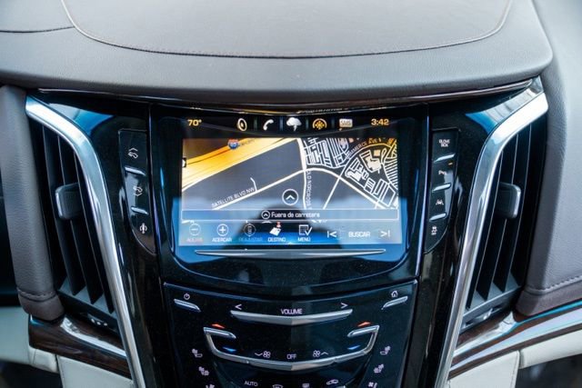 Used 2016 Cadillac Escalade Luxury image 33