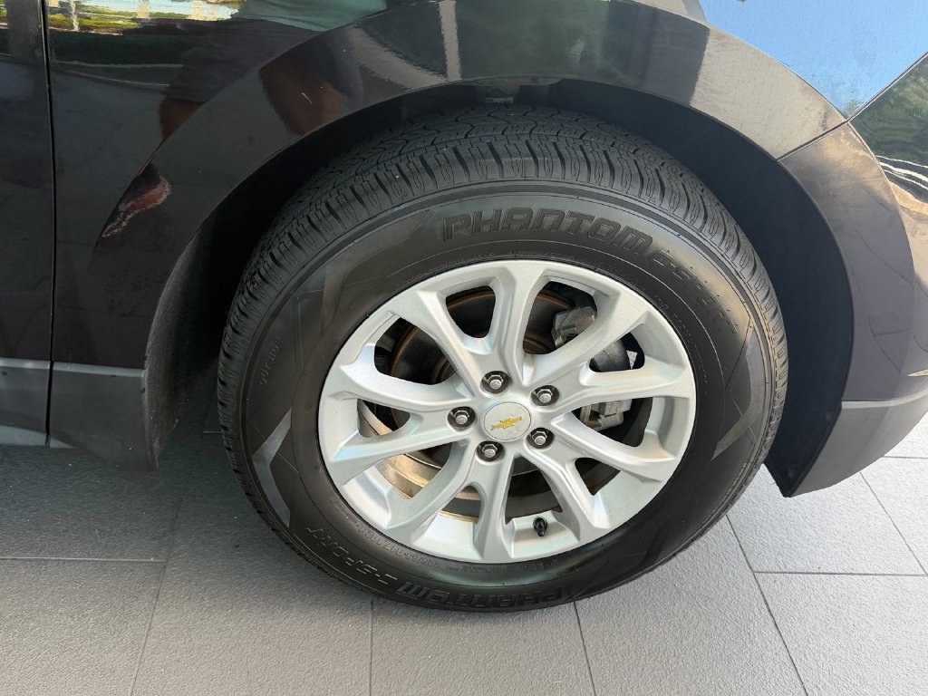 Used 2018 Chevrolet Equinox LT FWD image 19