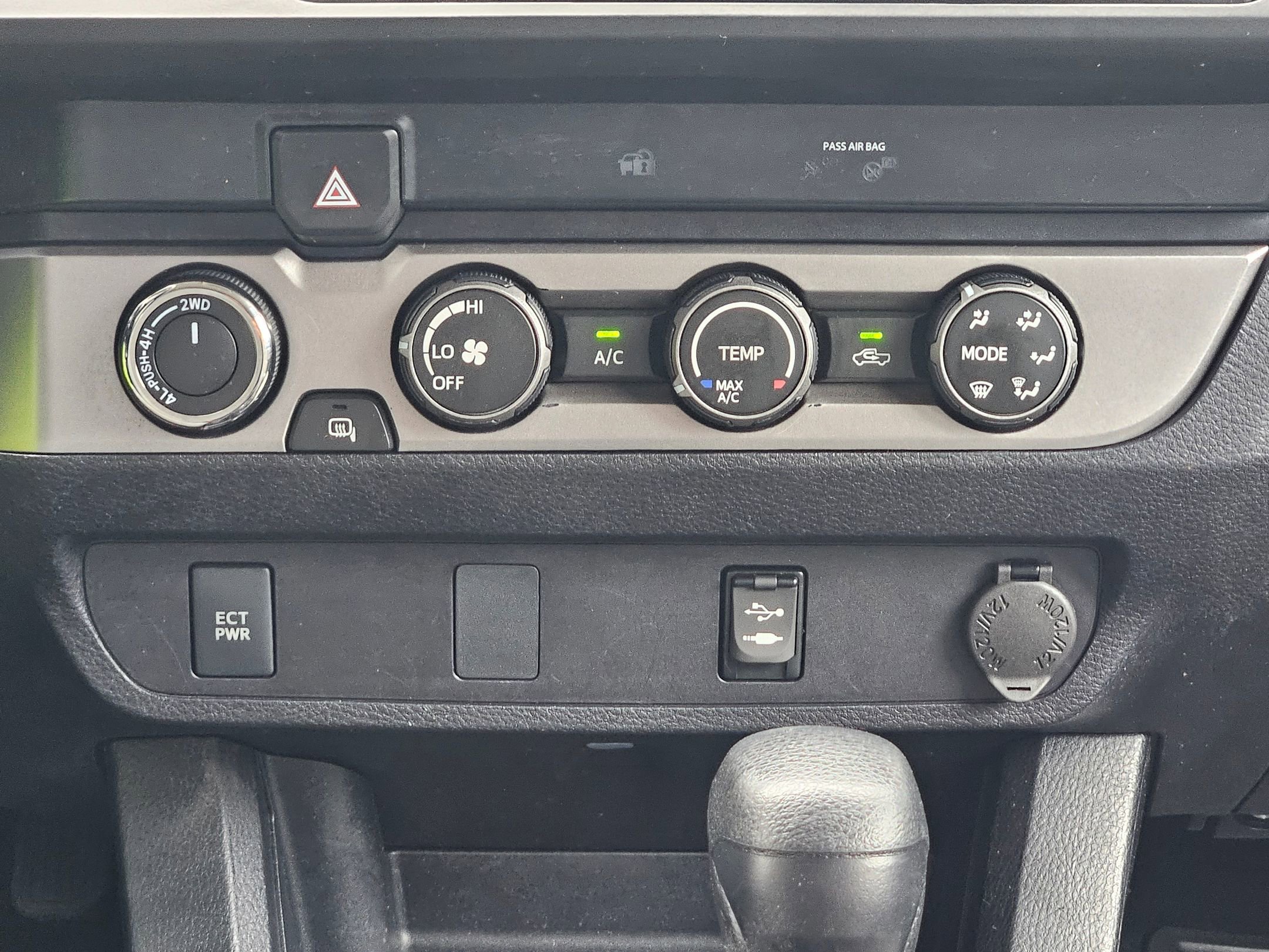 Used 2019 Toyota Tacoma SR w/ SR Convenience Package image 14