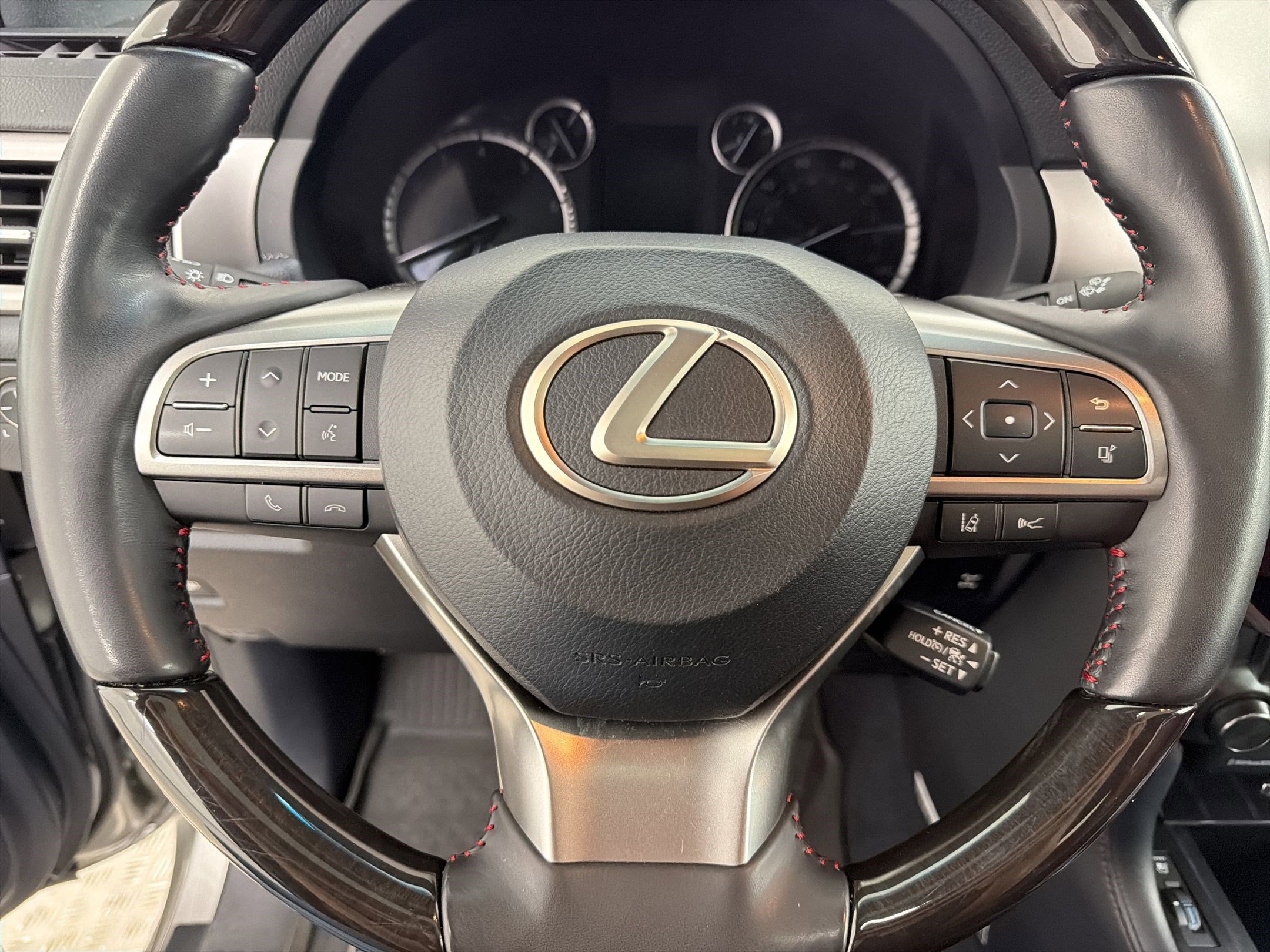 Certified 2023 Lexus GX 460 Luxury w/ Accessory Package image 17