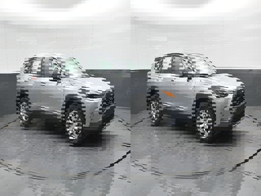 New 2026 Toyota Corolla Cross L image 4