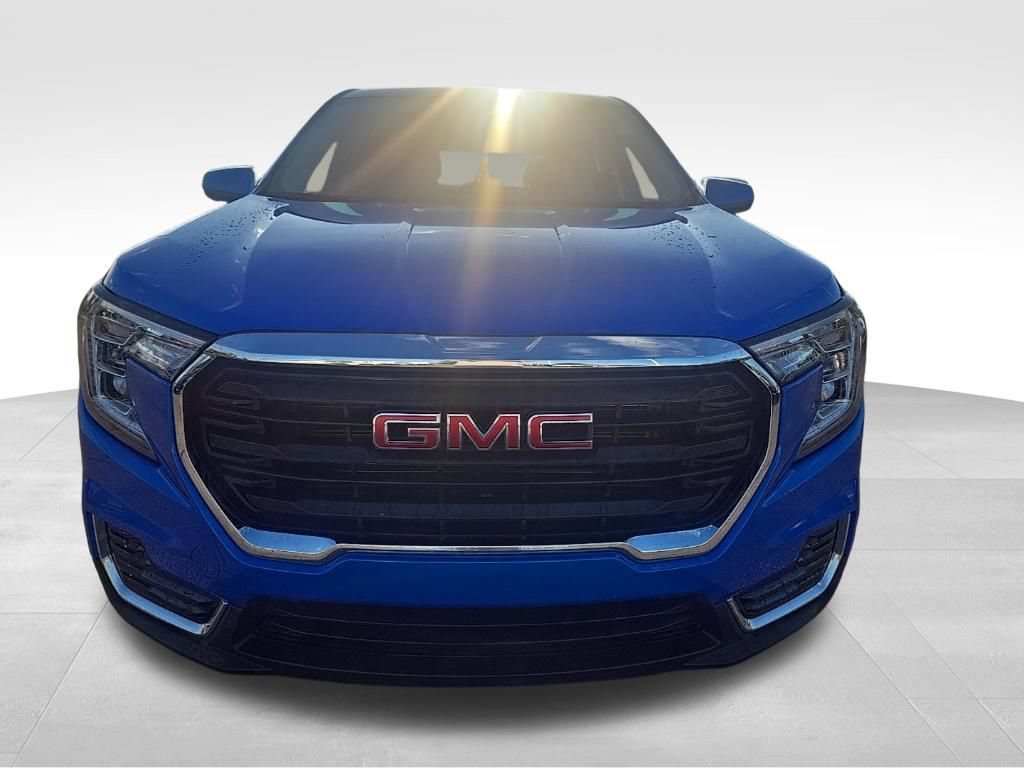 Certified 2024 GMC Terrain SLE FWD image 8