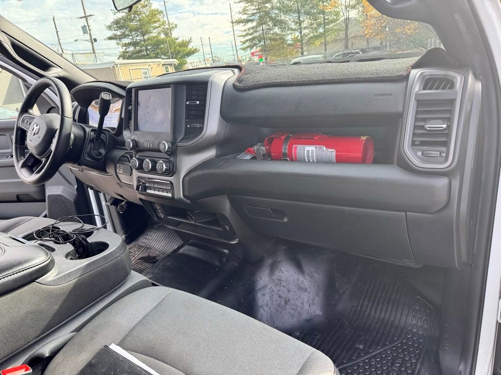 Used 2024 RAM 5500 Tradesman w/ Chrome Appearance Group image 15
