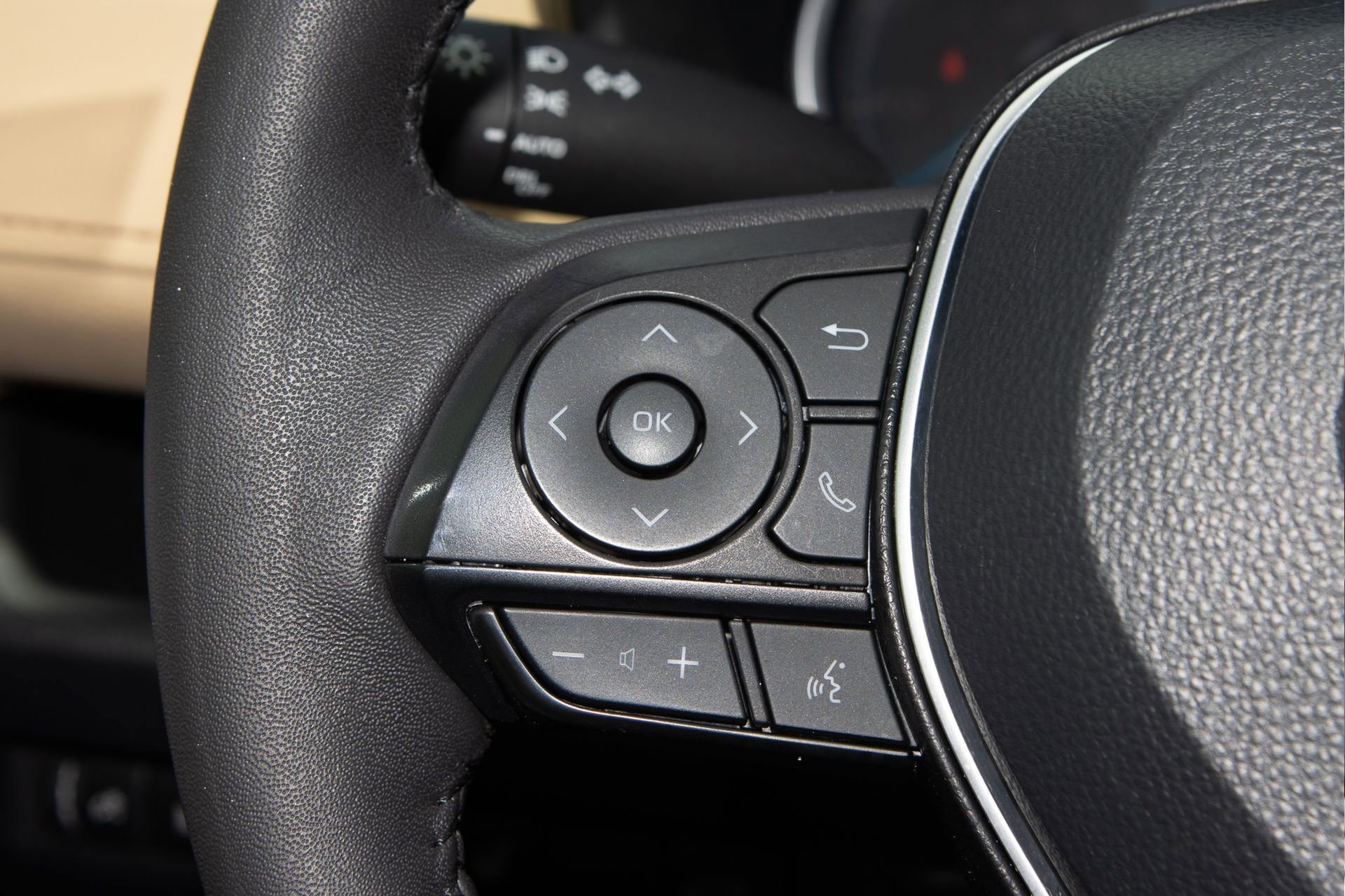 Used 2024 Toyota RAV4 XLE image 29