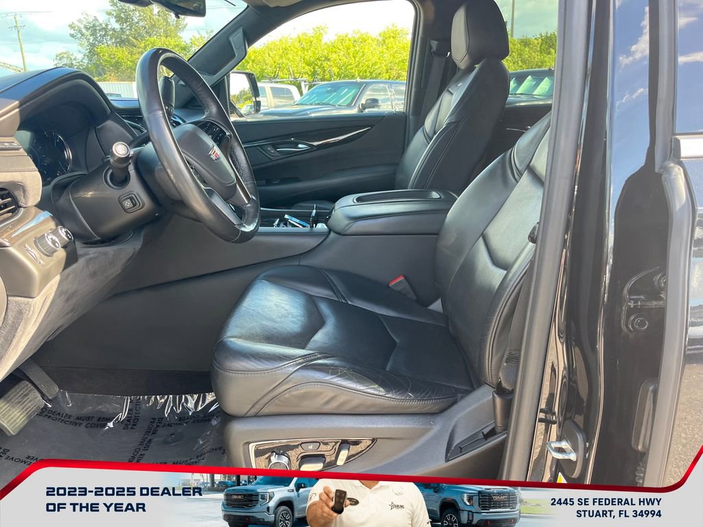Used 2020 Cadillac Escalade ESV Platinum AWD/4WD image 9