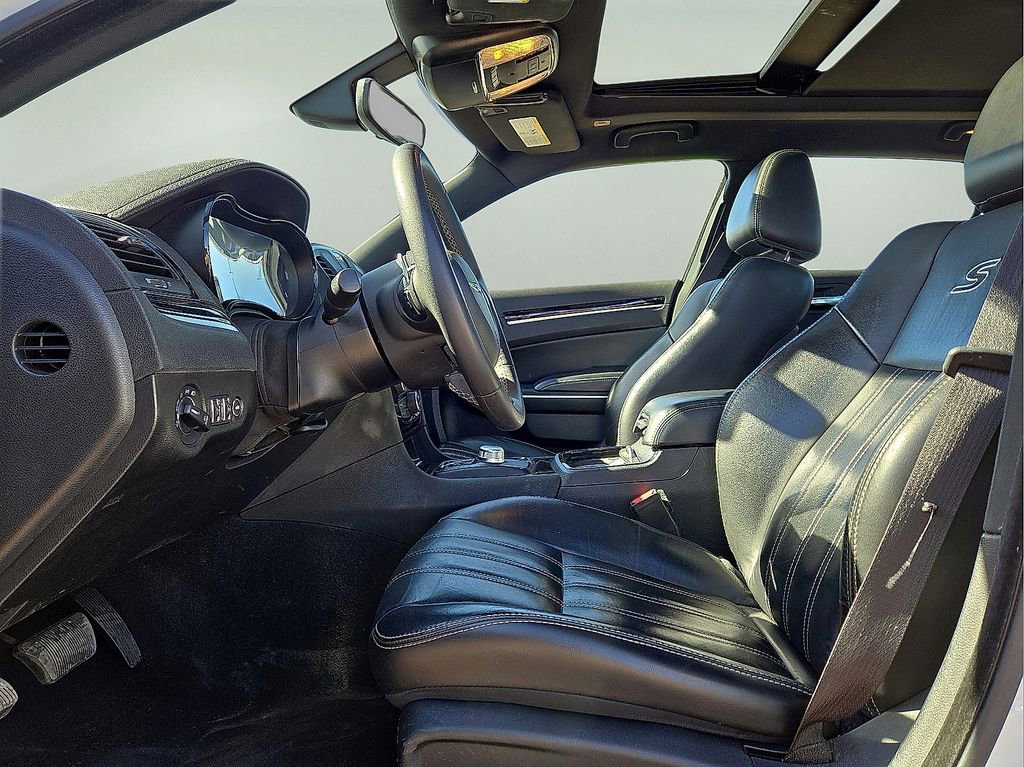 Used 2023 Chrysler 300 S image 22