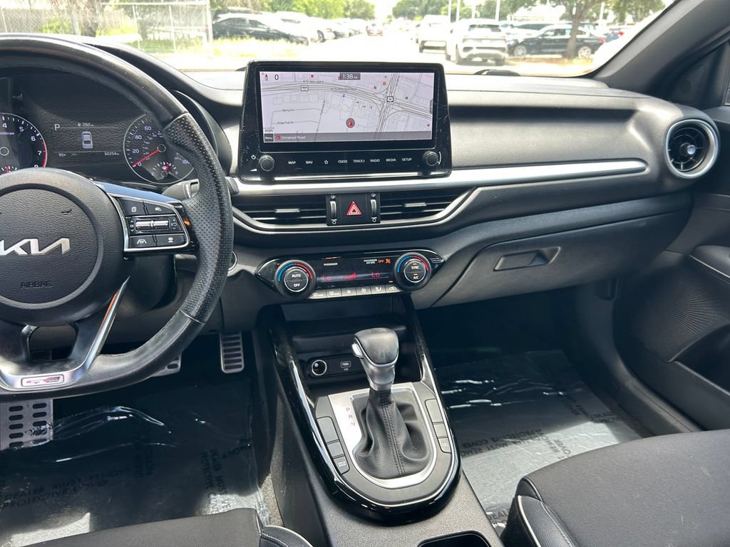Used 2022 Kia Forte GT-Line w/ GT-Line Technology Package FWD image 17