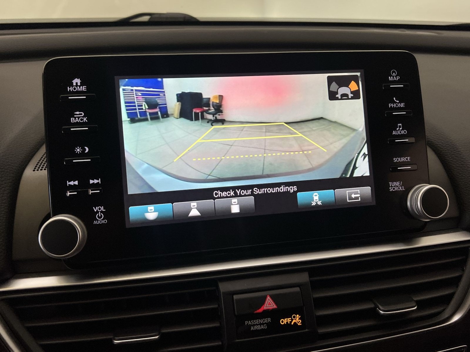 Used 2020 Honda Accord Touring image 18