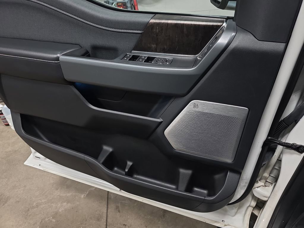 Used 2021 Ford F150 Lariat w/ Equipment Group 502A High image 27