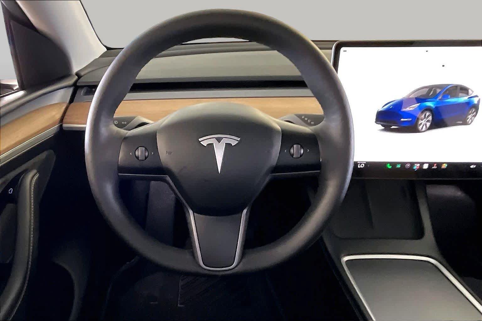 Used 2023 Tesla Model Y AWD image 5