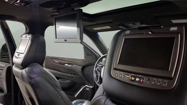 Used 2016 Cadillac Escalade Platinum AWD/4WD image 17