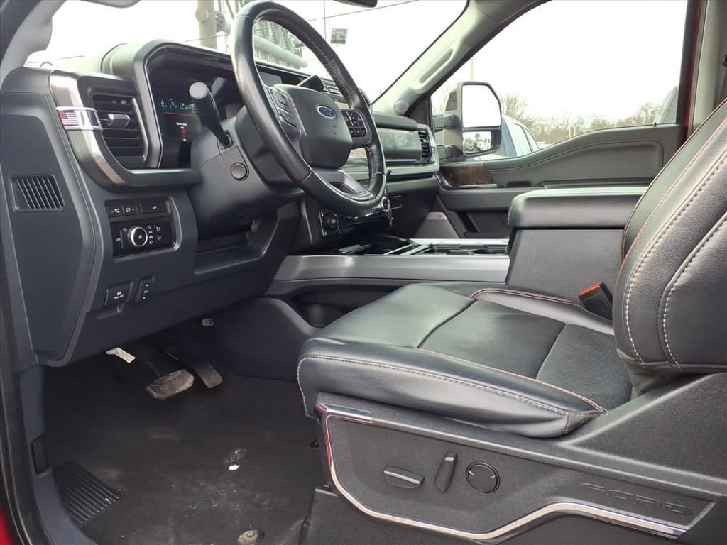 Used 2024 Ford F250 Lariat w/ Lariat Ultimate Package AWD/4WD image 15