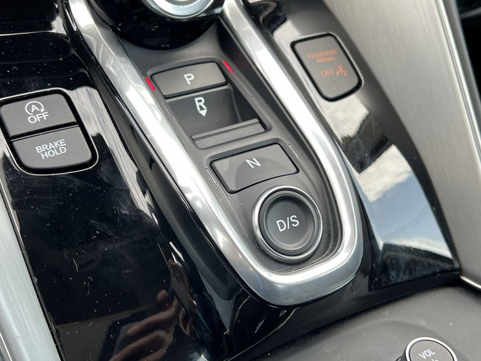 Certified 2025 Acura TLX w/ Technology Package image 19