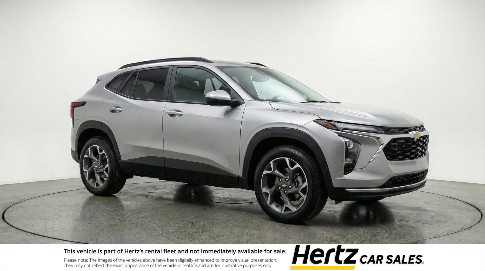 Used 2025 Chevrolet Trax LT image 1