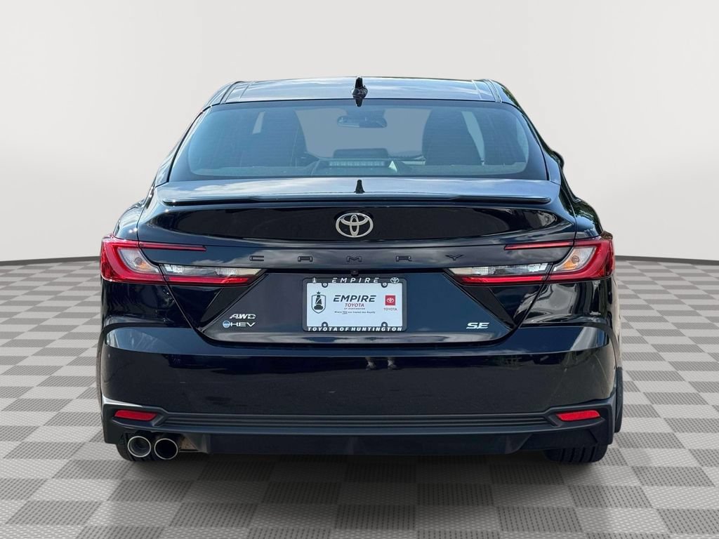 Used 2025 Toyota Camry SE AWD/4WD image 6