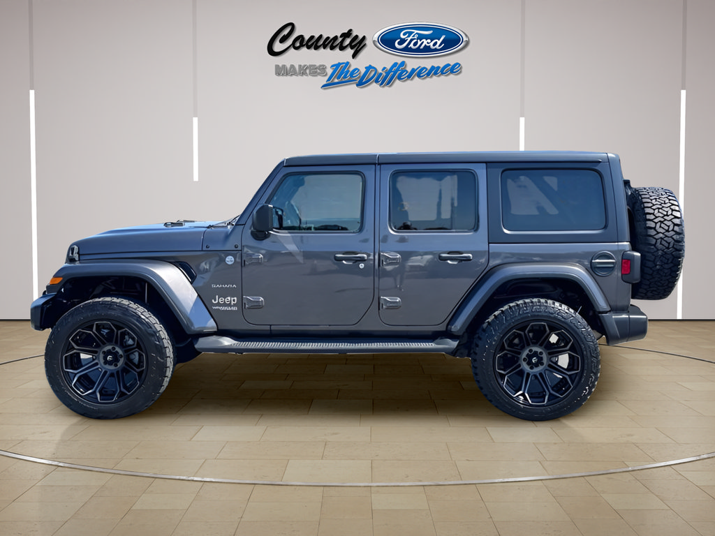 Used 2020 Jeep Wrangler Unlimited Sahara AWD/4WD image 3