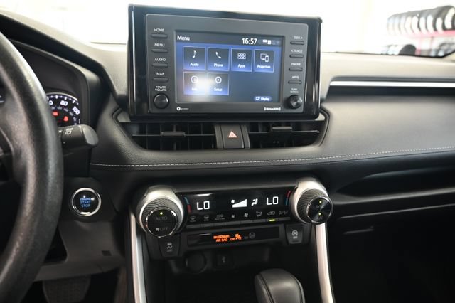 Used 2022 Toyota RAV4 XLE AWD/4WD image 15
