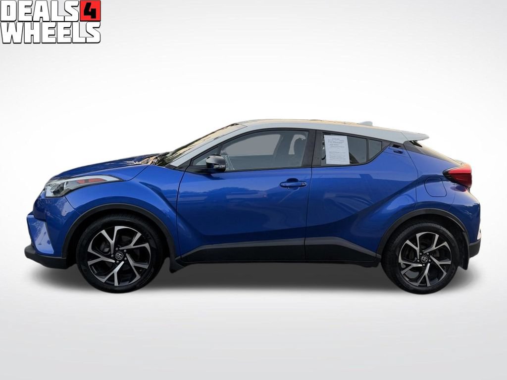 Used 2018 Toyota C-HR XLE FWD image 2