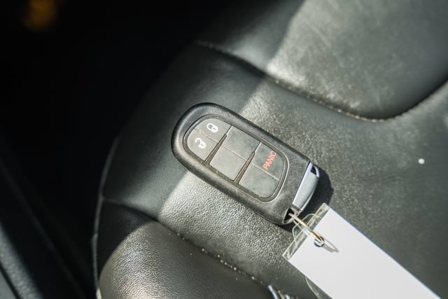 Used 2019 Jeep Cherokee Latitude Plus FWD image 41