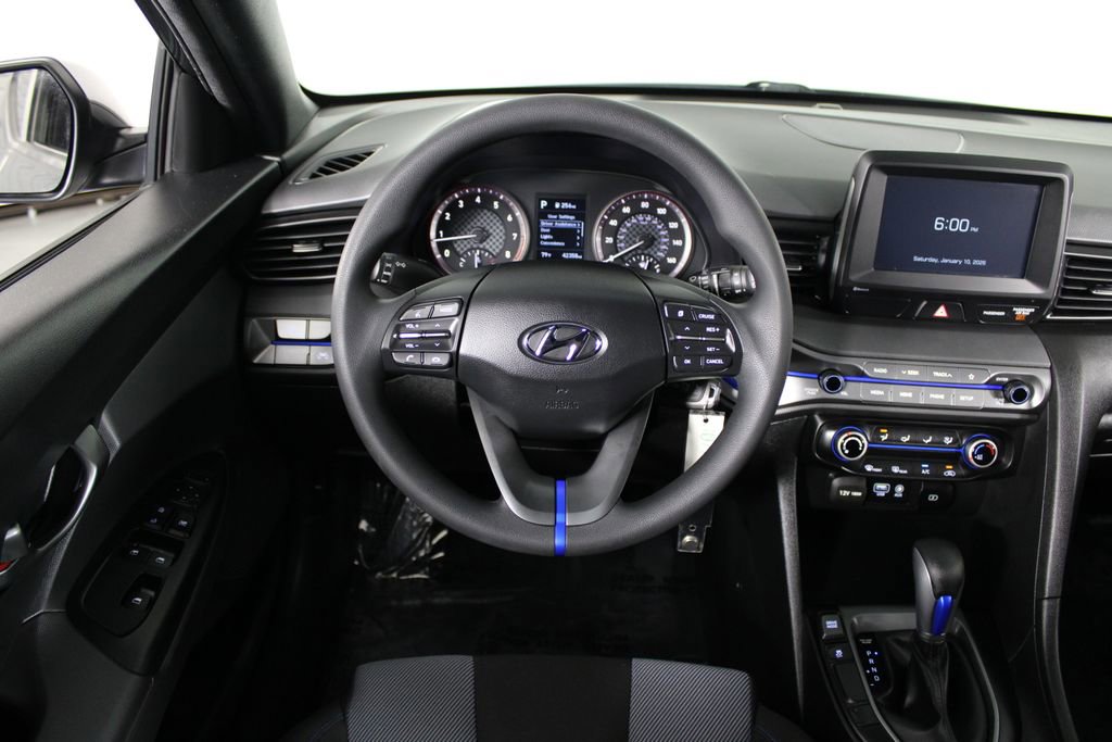 Used 2019 Hyundai Veloster 2.0 image 4