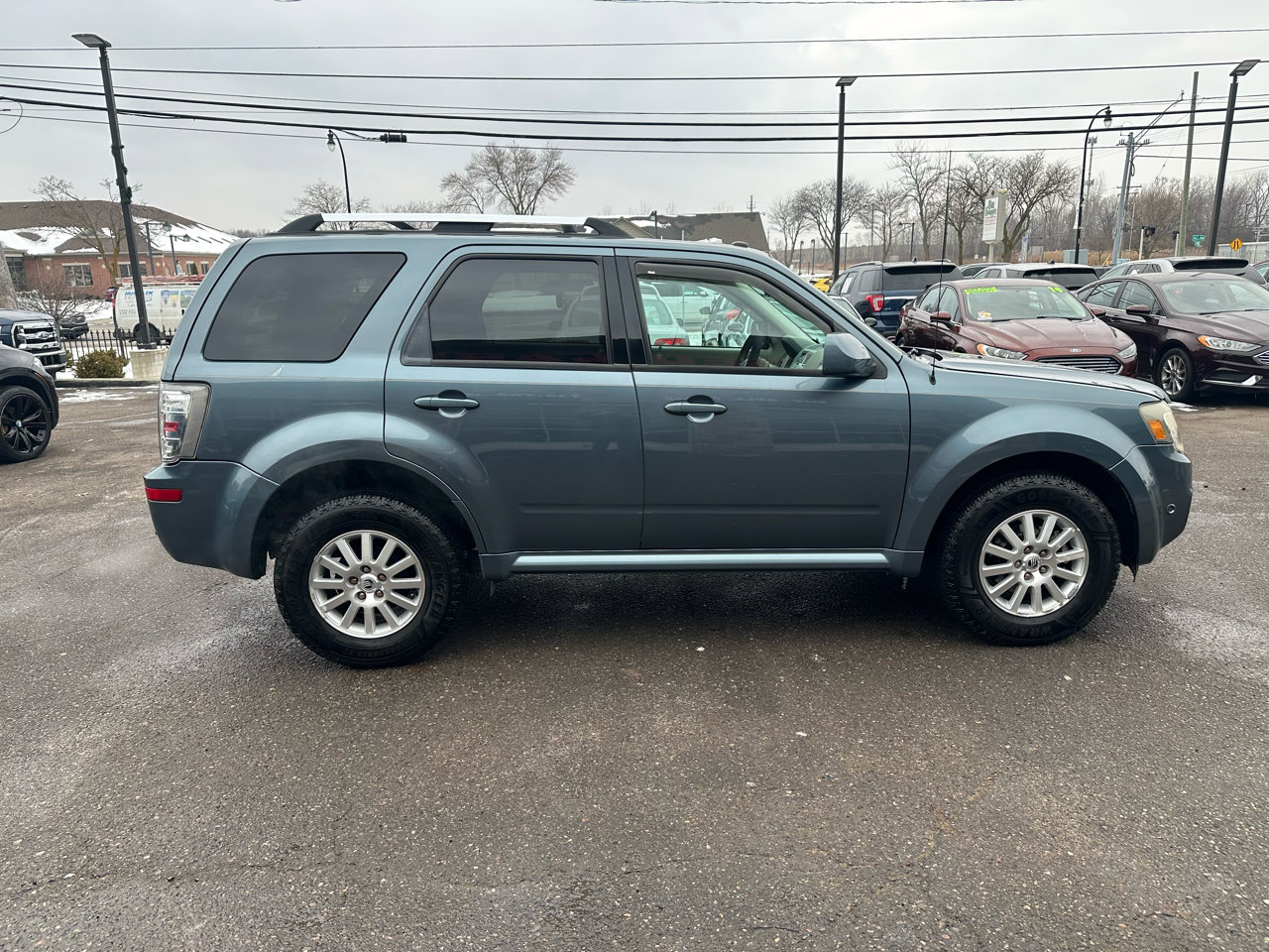 Used 2010 Mercury Mariner Premier image 8